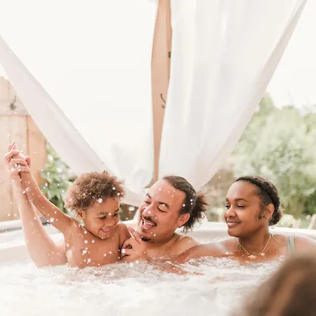 بيت خشبي Roulotte Nature Et Son Jacuzzi Champfrémont