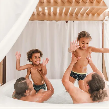 بيت خشبي Roulotte Nature Et Son Jacuzzi *